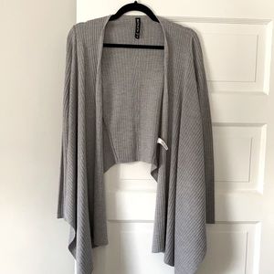 Athleta XS cropped yoga sweater